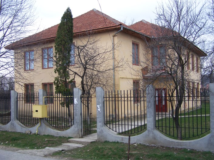 Grădiniţa Ceauru, locul unde funcţionează prima clasă pregătitoare de la Şcoala Gimnazială ANTONIE MOGOŞ