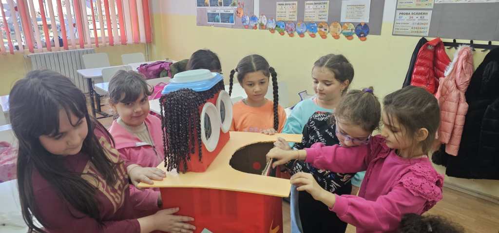 Școlile noastre devin mai verzi cu ajutorul Caravanei Reciclării&nbsp;Creative